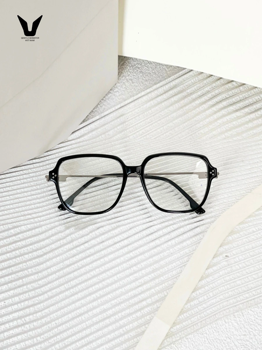 mua-01-30 Kính mắt Mua 01