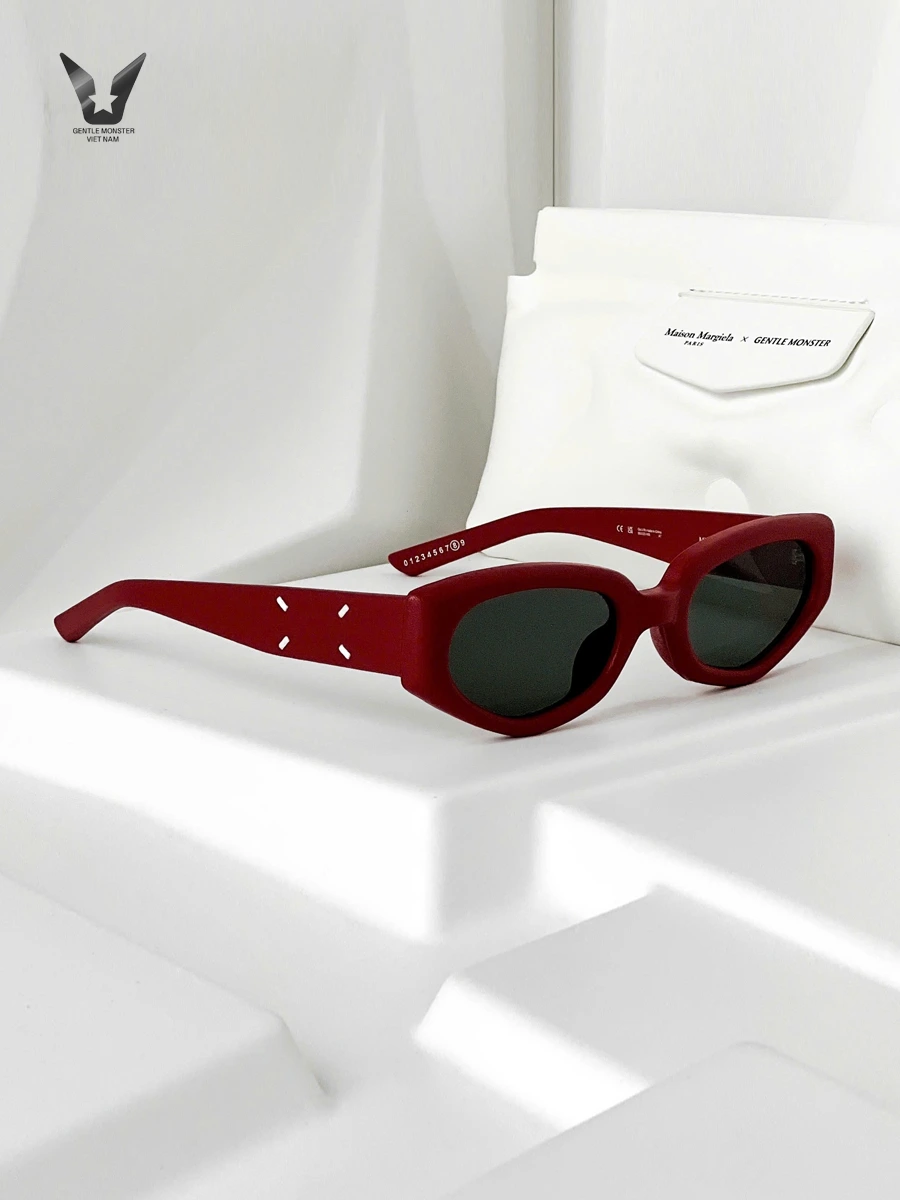 maison-margiela-mm205-leather-lr1-3.webp maison margiela mm205 leather lr1 3