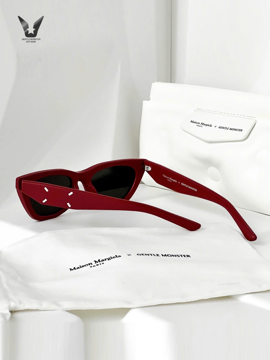maison-margiela-mm208-leather-lr1-4.webp maison margiela mm208 leather lr1 4
